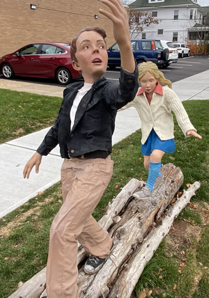 boyandgirlsewardsculpture.png