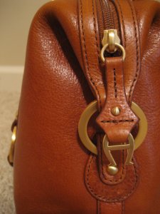 brownUPclosepurse.jpg