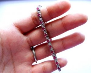 LinBbracelet02.jpg