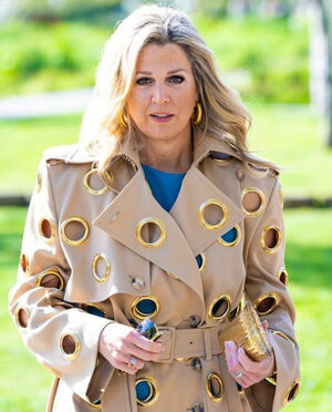 queen-maxima-in-claes-iversen-coat-6.jpg