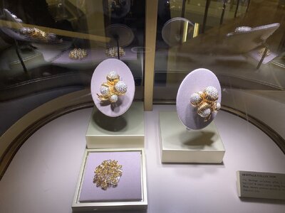 BROOCH_DISPLAYHERITAGE_2.jpeg