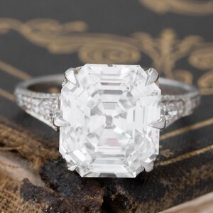 4.81ctAntiqueEmeraldCutDiamondSolitaire_GIADIF-3_1800x1800.jpg