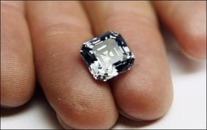 6.04ct blue diamond Asscher.jpg