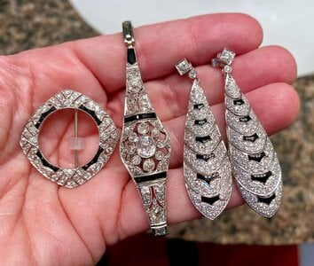 Vintage Earrings6.jpg