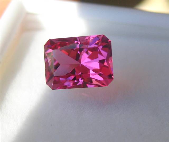 230 Mahenge Spinel