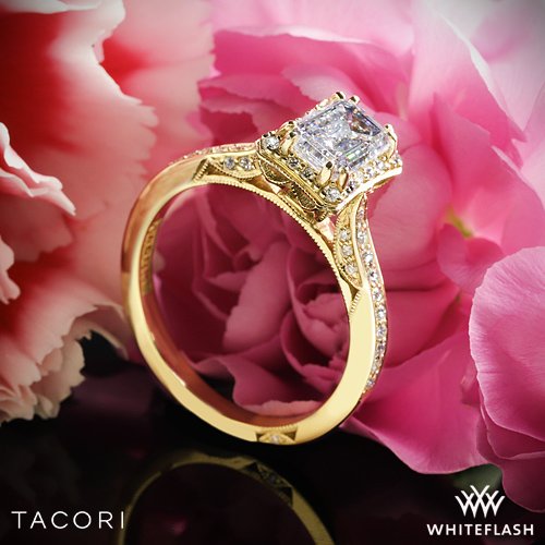 Tacori Dantela Crown for Emerald Diamond Engagement Ring