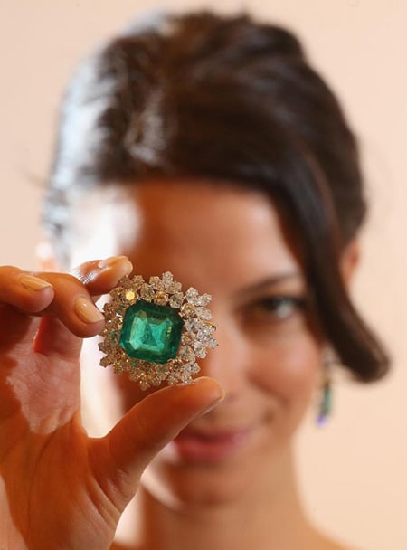 Bulgari emerald and diamond brooch owned by Gina Lollobrigida