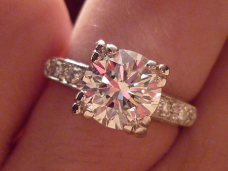 Diamond engagement ring in vintage setting 