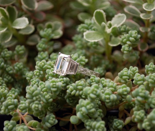 Emerald-cut diamond 3-stone ring • Image by artdecolover71
