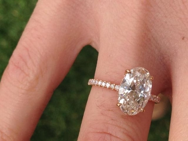 Hailey Baldwin's Engagement Ring 