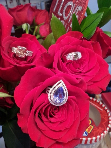 Ring photo shoot in flowers!!!! Let's see em... : Show Me the Bling ...