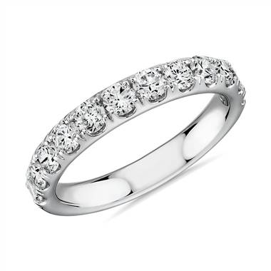 Riviera pavé diamond on sale ring