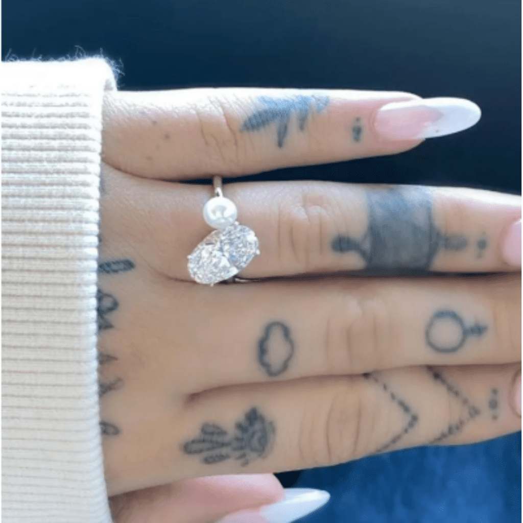 Ariana Grande engagement ring