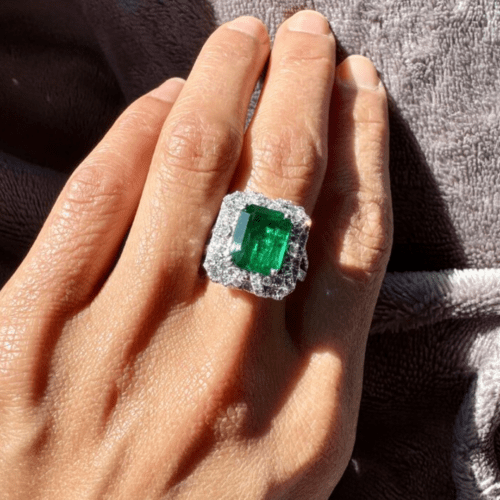 Emerald and diamond ring